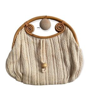 Beige Knit Handbag with Wooden Handle